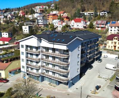 Nový dvojizbový byt s obrovským balkónom - Trenčianske Teplice!