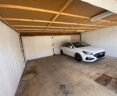 ZNÍŽENÁ CENA!!! (36 m²) DVOJGARÁŽ ZÁPAD 1 