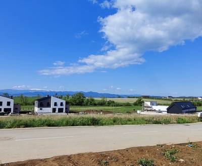 PREDAJ: STAV. POZEMOK S IS; 769 m2; Medzi Vodami; MLYNICA; 133.500 €