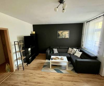 Predaj zariadený 2 izbový byt, Záhradnícka ulica,Bratislava II Ružinov