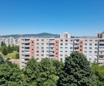 PREDAJ- Priestranný 2 izbový byt s krásnym výhľadom - Nitra, Klokočina