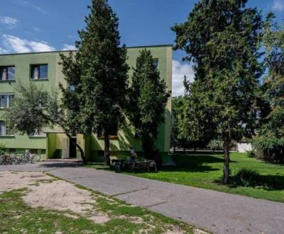 NA PRENÁJOM 1,5-IZBOVÝ BYT S PIVNICOU, ČÍČOV