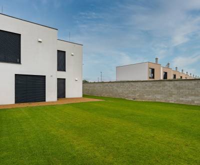Skvelý, moderný 4i RD 117m2, veľká záhrada, parking, top lokalita