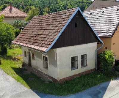 Nehnuteľnosť s Pridanou Hodnotou: Pozemok so Starším RD v Šálkovej