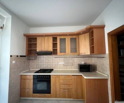 Predaj 5 izbového bytu, Dankovského ulica, Bratislava