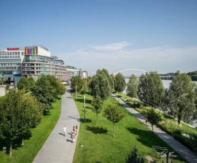 ,Predaj 3 izbový byt,100m2,Pribinova ulica,EUROVEA,Bratislava I