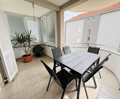 ☀NOVALJA (HR) - 3-izbový moderne zariadený apartmán, blízko pláže 