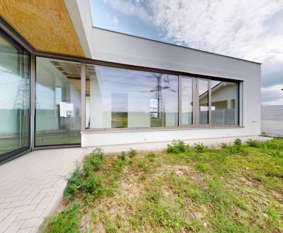KOSTOLIŠTE - Skolaudovaná novostavba V ŠTANDARDE s hliníkovými oknami