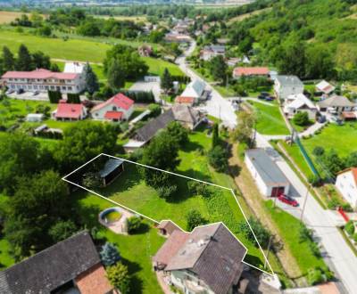 Na predaj stavebný pozemok 830 m2, Bodovka