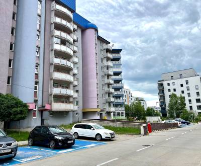 Na prenájom 1,5 izbový byt, 39 m2, Bratislava, Dúbravka, Agátova ulica