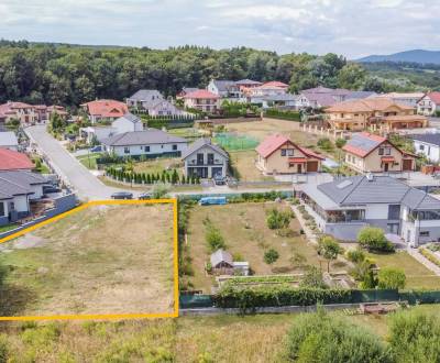 EXKLUZÍVNE NA PREDAJ – POSLEDNÝ ROHOVÝ POZEMOK BUDIMÍR #nehnutelnosti