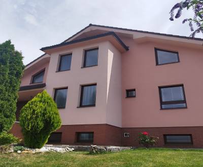 DOM  na bývanie aj podnikanie, BANSKÁ BYSTRICA časť Pršianska terasa