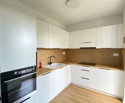 Zariadený 3i byt s terasou NIvy.