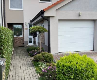 Krásny 4izbový rodinný dom v Holíči, na M. Terézie