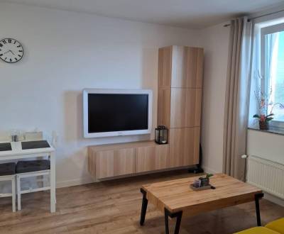 PREDAJ, 2 izbový byt na Lesnej ulici - Miloslavov, Alžbetin Dvor
