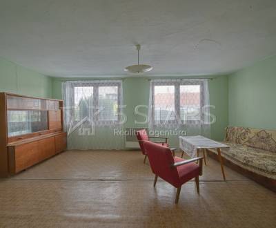 Veľkorysý pozemok a nekonečné možnosti – rodinný dom v Častkovciach