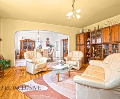 NA PREDAJ APARTMÁNOVÝ DOM VO VEĽKOM MEDERI