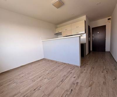 Na prenájom zrekonštruovaná garzónka, ul. Vodná, Komárno