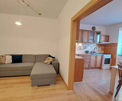 Prenájom 4-izbového bytu v lukratívnej časti Popradu 