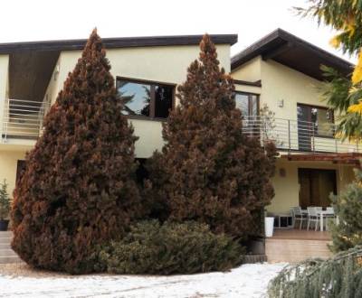 Nadštandardný dvojbytový rodinný dom v Rožňave