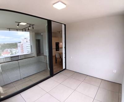 PRENÁJOM 2 izb byt POPRAD Novostavba Karpatská 62 m2 s veľkou loggiou