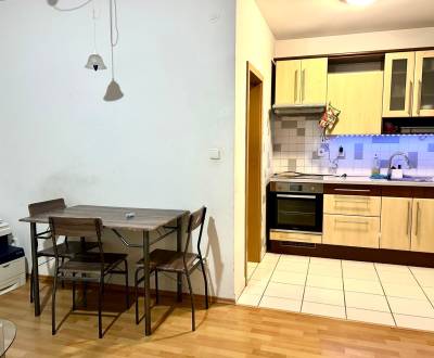 Predaj 2 izbový útulný byt, Tomášikova ulica, Bratislava II. Ružinov 