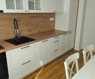 Luxusný 2 izbový byt 63m2,Vajanského , Piešťany