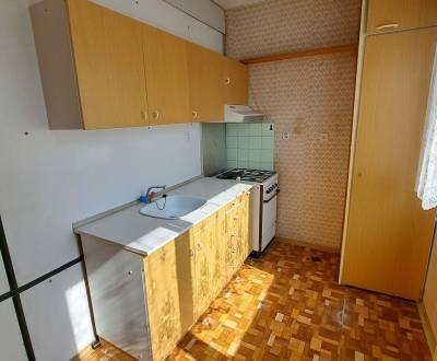 PREDANÉ: 3i byt s loggiou, 64m2, Dolný Kubín - Veľký Bysterec