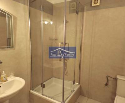 PRENAJATÉ - PRENÁJOM, CHRASŤOVÁ, NOVÉ MESTO - 2 IZBOVÝ BYT