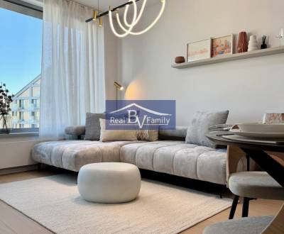 PREDANÉ - PREDAJ, BOTTOVA, STARÉ MESTO - 2 IZBOVÝ BYT