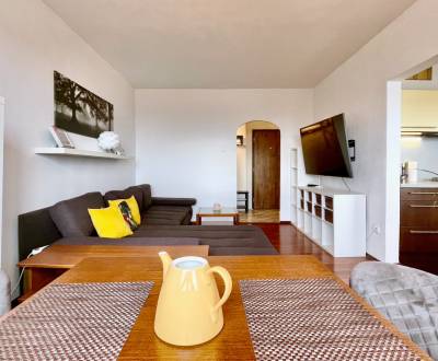 3 IZBOVÝ BYT S PANORAMATICKÝM VÝHĽADOM, BA Petržalka