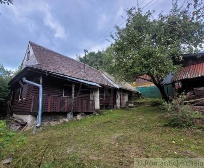 Drevenica pod lesom v pokojnej časti Dolnej Marikovej - Kátlina