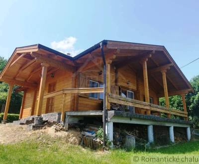 Drevenica s panoramatickým výhľadom pre romantikov aj poľovníkov