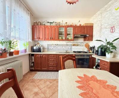 Predaj, trojizbový byt Lehota pod Vtáčnikom - ZNÍŽEN...