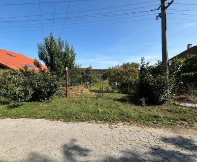 Pekný stavebný pozemok Klížske Hradište