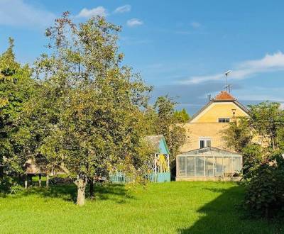 Na predaj stavebný pozemok 1839 m2  v Partizánskom – Šimonovany pozemo