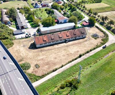 Na predaj pozemok s celkovou výmerou 6 741 m² – Trenčín, Záblatie