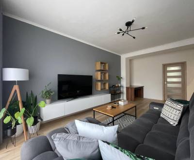 PRENÁJOM, 2 izbový byt na Dobrianskeho ulici, Humenné