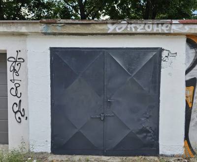 Garáž na ul. Kukučínova, Nové Mesto