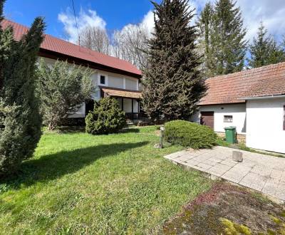 NA PREDAJ! REZERVOVANÉ! Chalupa s pozemkom 1078 m2 v dedinke Cetuna