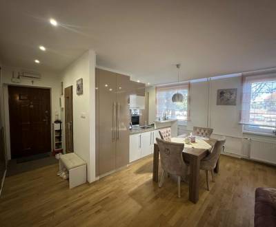 PREDAJ : 2,5 izbový tehlový byt, ul. Železničná, Komárno