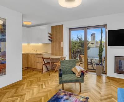 Štýlová garsónka 25m2 s terasou, NA KRÁTKODOBÝ PRENÁJOM (4-6 MESIACOV)