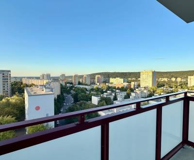 – PREDAJ – 1,5IZBOVÝ BYT – KOMPLETNA REKONŠTRUKCIA – DÚBRAVKA