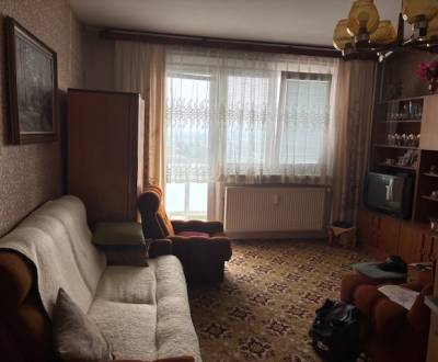 Predám 2 izbový byt Dubnica nad Váhom, 53 m2