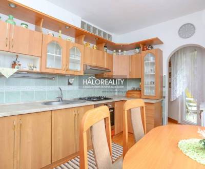 REZERVOVANÉ - Predaj, trojizbový byt Považská Bystri...