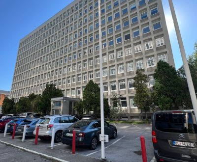 Kancelárske celky od 19,83 m2 až po  do 479 m2, BA II. Miletičova