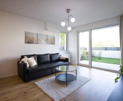 Zariadený 2i byt s terasou, Záhorská Bystrica