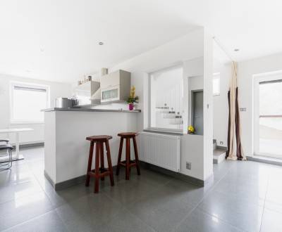 7i trojpodlažný rodinný dom v obci Bohunice