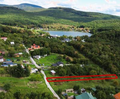 Pozemok pri Vinianskom jazere, 829 m2