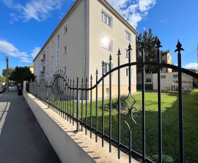 NA PREDAJ! REZERVOVANÉ! 3-izb. byt s vlastným kúrením, 81m2, Sihoť-TN